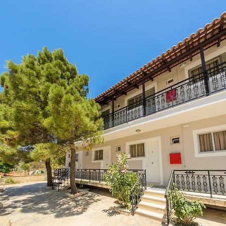 Karras Livin Apartment Laganas Exterior photo